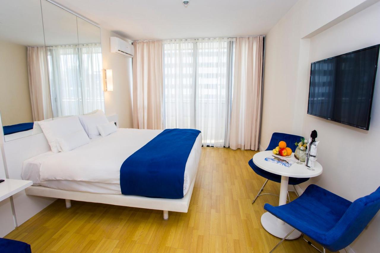 Сozy Apartment In Orbi City Batumi Exterior photo