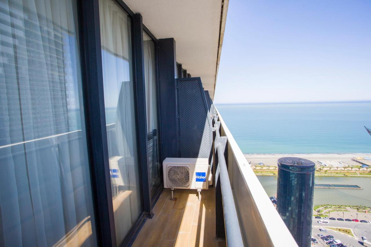 Сozy Apartment In Orbi City Batumi Exterior photo