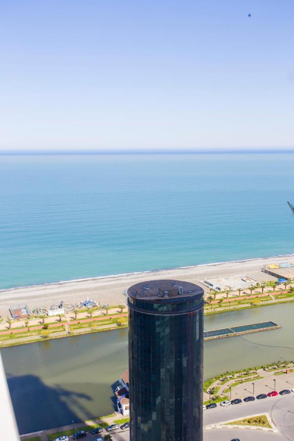 Сozy Apartment In Orbi City Batumi Exterior photo